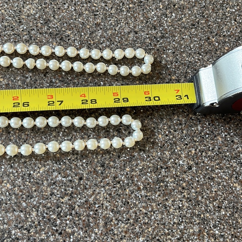 Pearl (faux) Necklaces, in excellent condition. - Picture 3 of 3